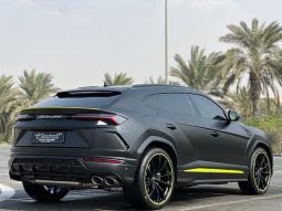 
										LAMBORGHINI URUS full									