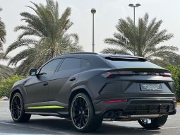 
										LAMBORGHINI URUS full									