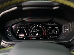 
										LAMBORGHINI URUS full									