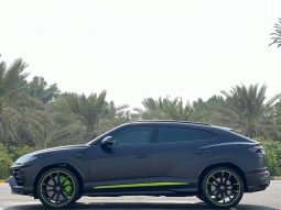 
										LAMBORGHINI URUS full									