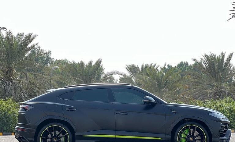 
								LAMBORGHINI URUS full									