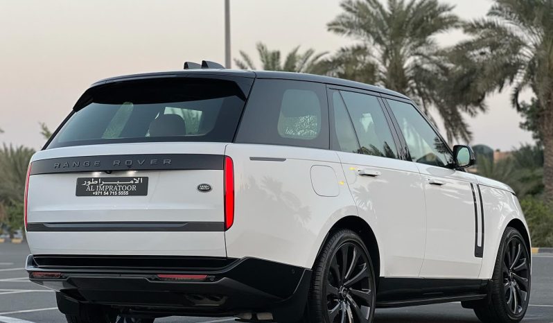 
								RANGE ROVER VOGUE 2022 V8 HSE full									