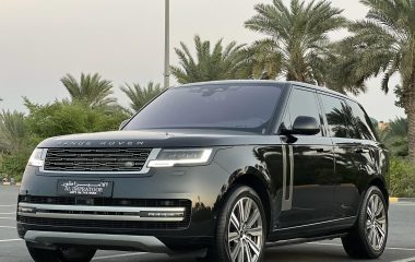 RANGE ROVER VOGUE 2022 V8 HSE P530