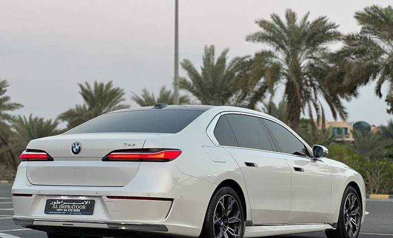 
								BMW 735i X DRIVE full									