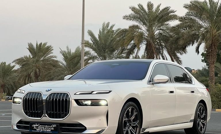 
								BMW 735i X DRIVE full									