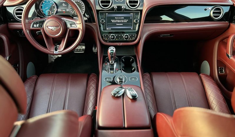 
								BENTLEY BENTAYGA full									