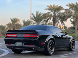 
										Dodge challenger full									